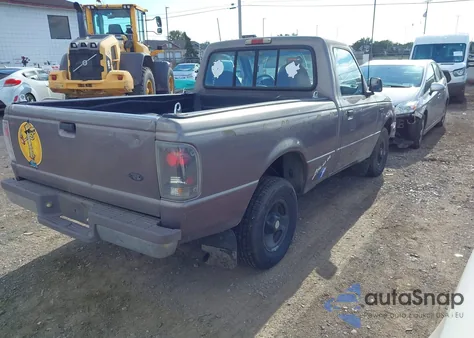 1996 Ford Ranger z USA, uszkodzony, nr VIN 1FTCR10A6TTA30897